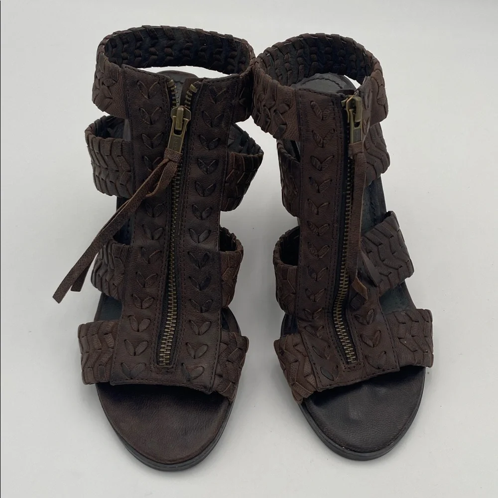Nicole Brown Strappy Women's Sandals women 8M boho casual gorth grunge chunky